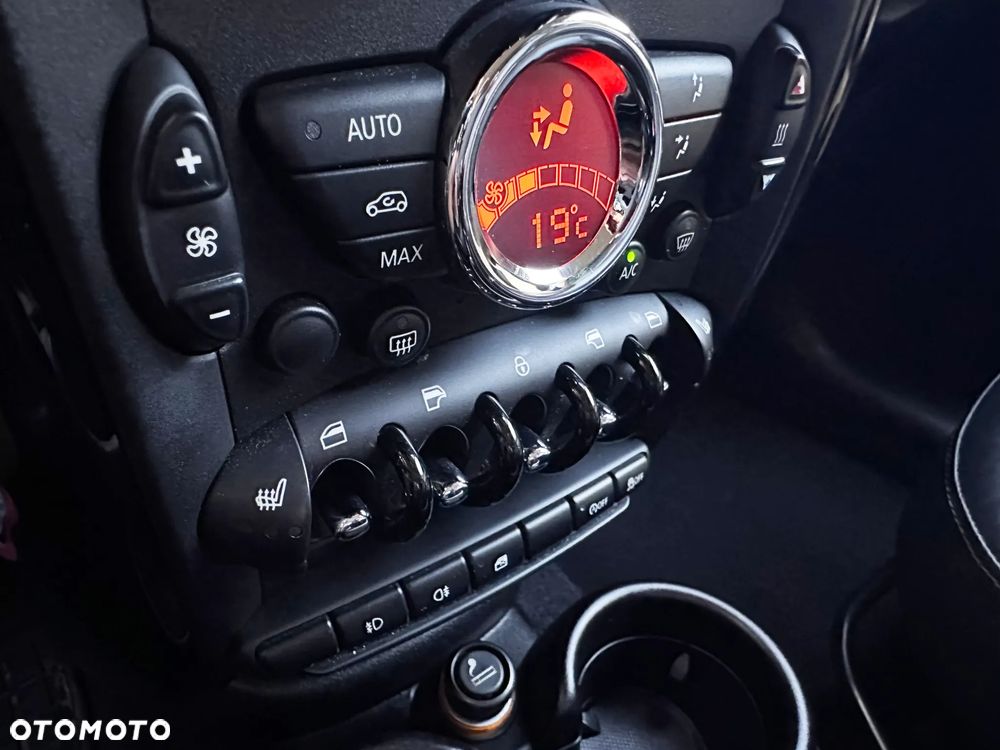 MINI Countryman Cooper SD ALL4 - 28
