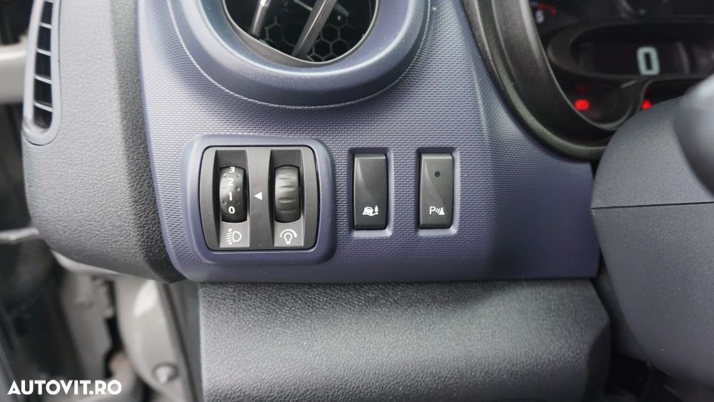 Opel Vivaro-B - 15