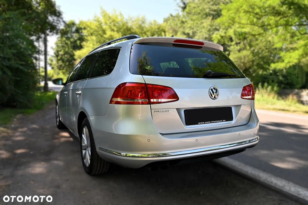 Volkswagen Passat - 18