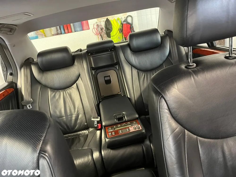 Lexus LS - 7