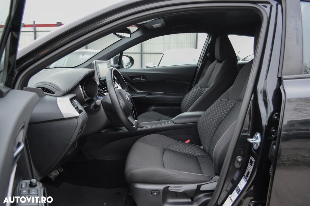 Toyota C-HR Business-Edition - 31