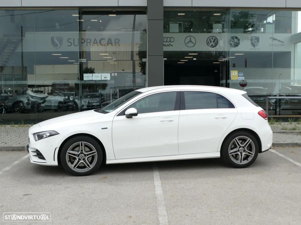 Mercedes-Benz A 250 e AMG Line - 39