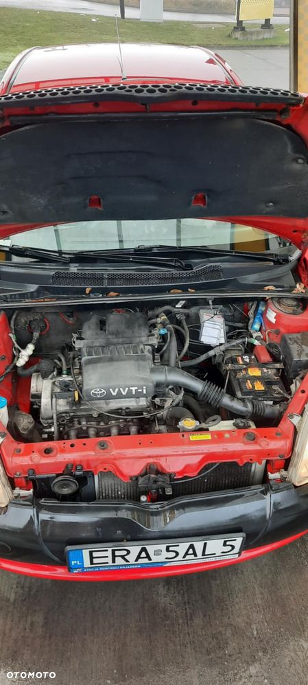 Toyota Yaris - 8