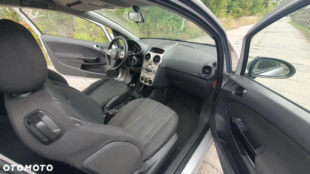 Opel Corsa 1.0 12V Essentia - 16