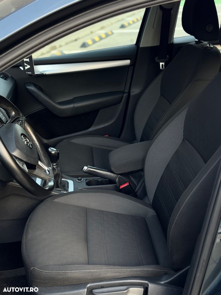 Skoda Octavia Combi Diesel 1.6 TDI Style - 4