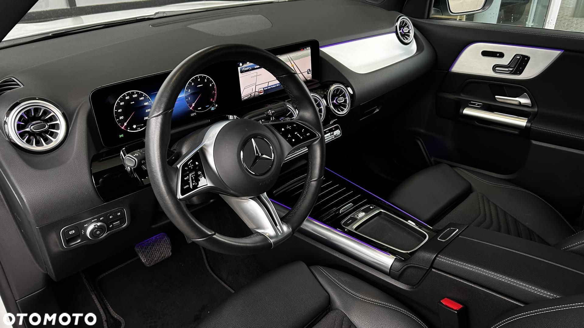Mercedes-Benz GLA 200 Progressive - 11