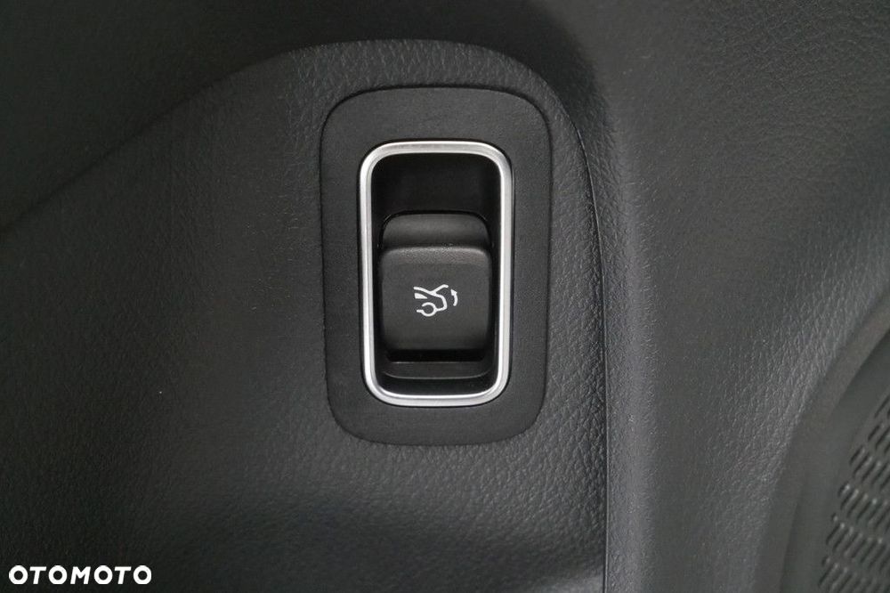 Mercedes-Benz CLA - 17