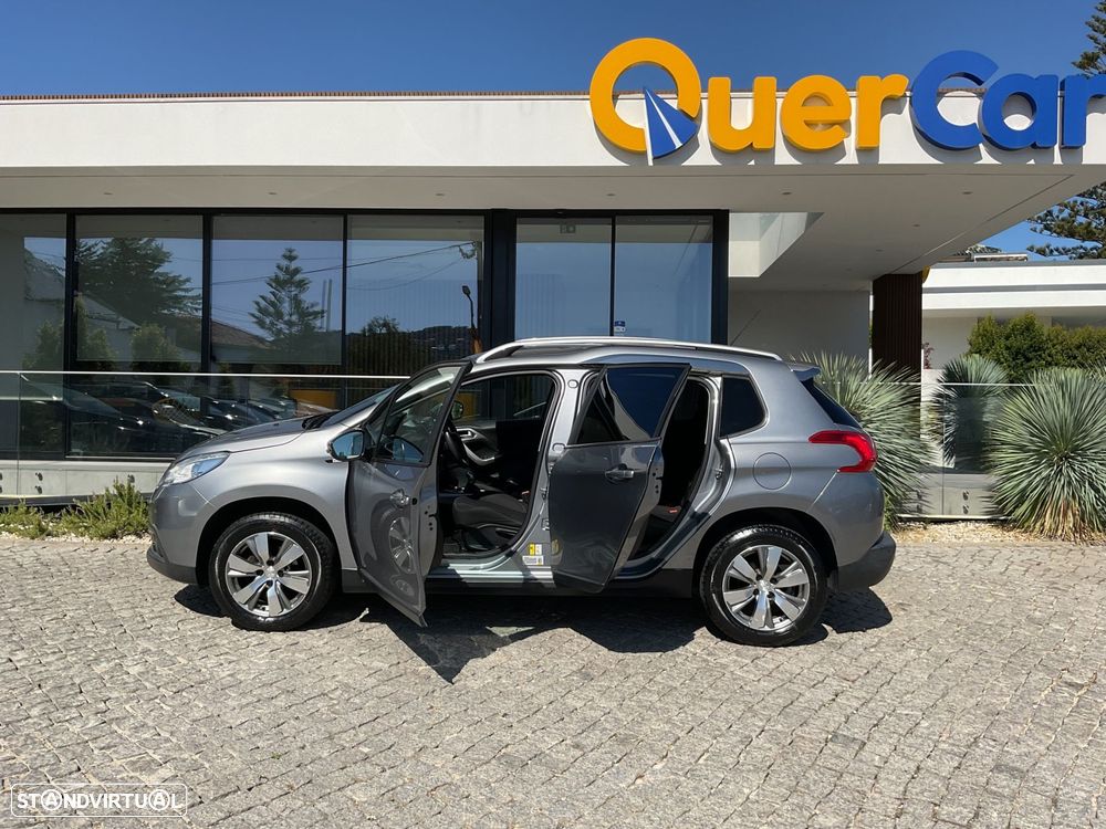 Peugeot 2008 1.2 PureTech Style - 9
