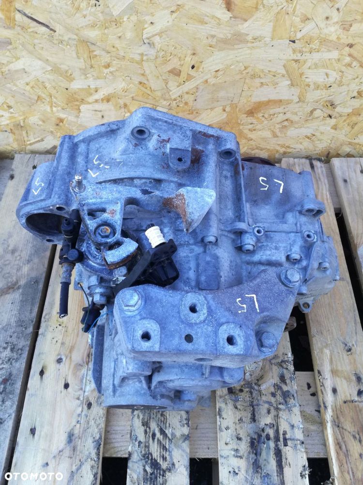 vw passat b6 skrzynia biegów kds manualna 2.0 diesel 170km 2009r - 4