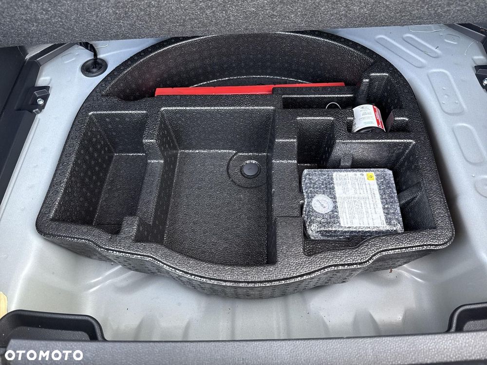 Toyota Yaris Cross Hybrid 1.5 Style - 28