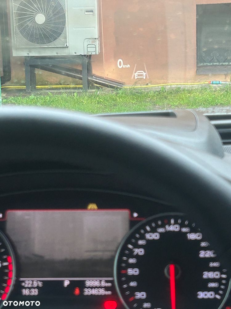 Audi A6 Avant 2.0 TDI Multitronic - 29