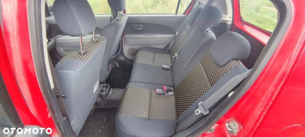Daihatsu Sirion 1.3 - 8