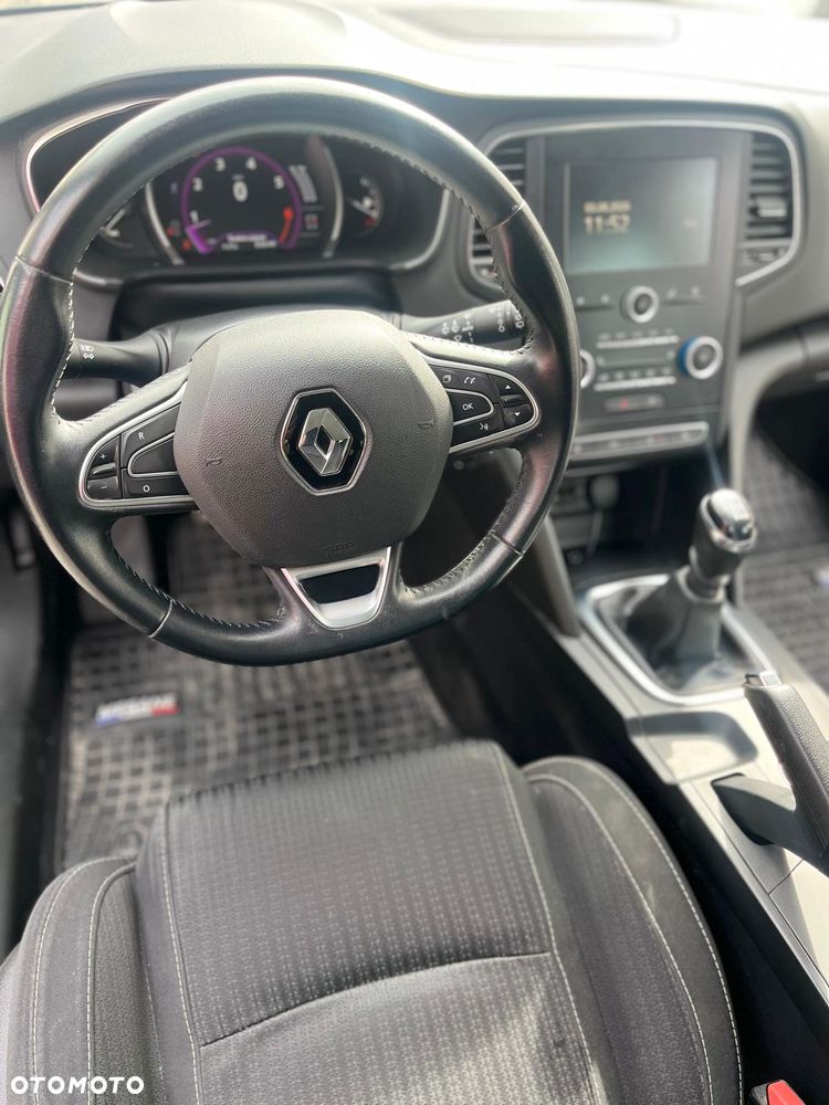 Renault Megane ENERGY TCe 130 EXPERIENCE - 19