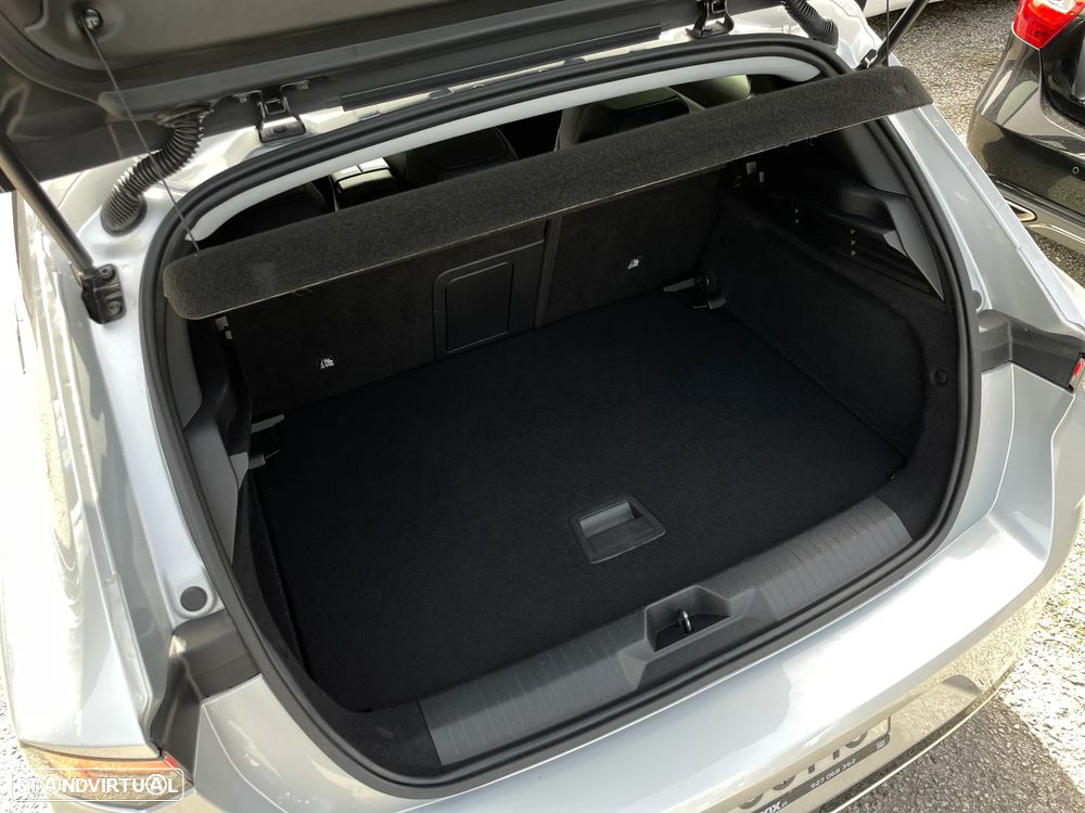 Opel Astra 1.2 T Elegance - 23