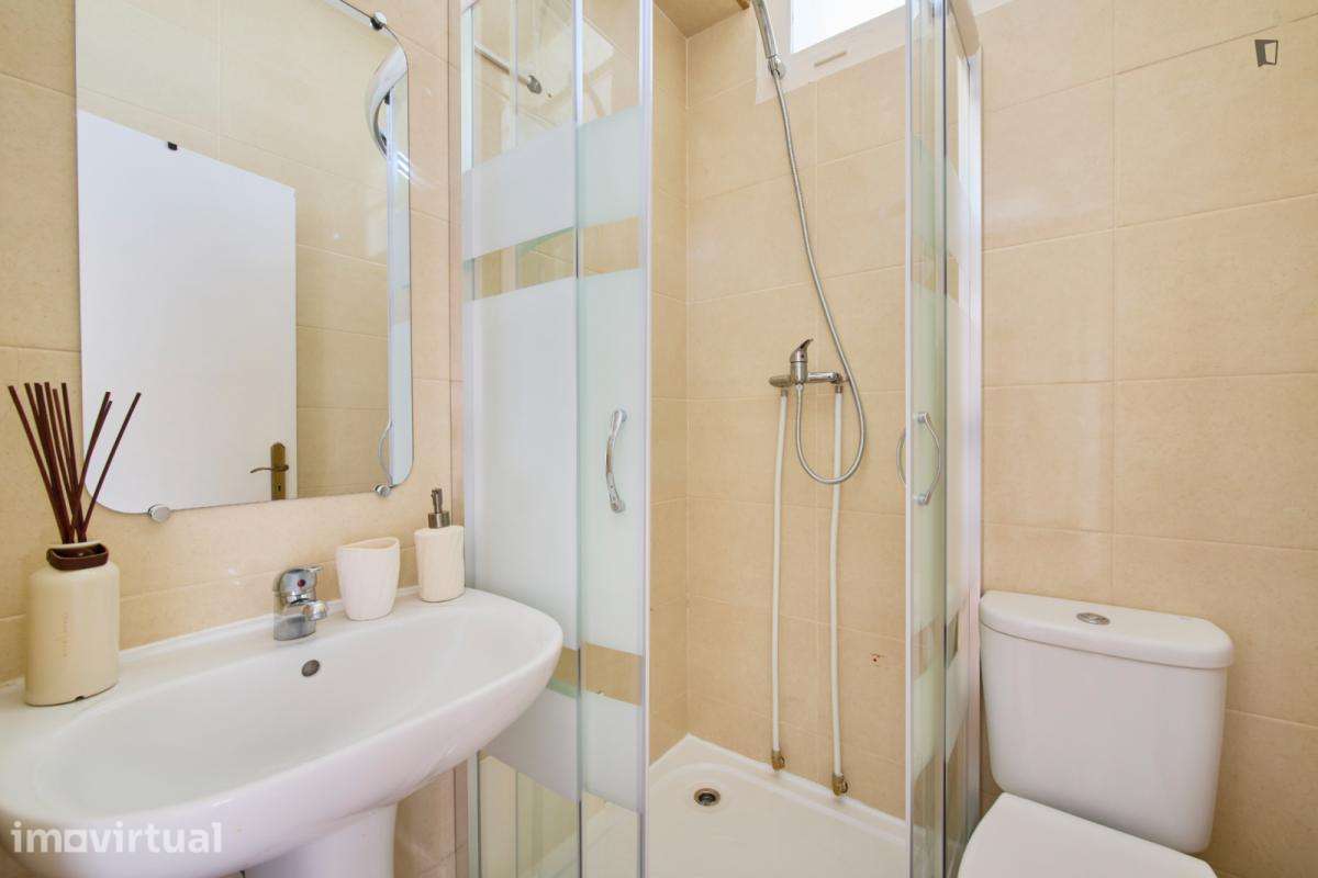Quarto - localizado em Alvalade Lisbon - Grande imagem: 5/41