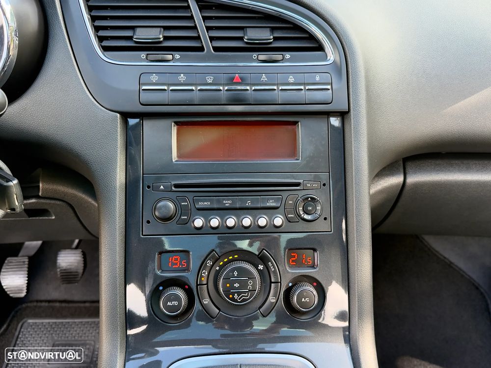 Peugeot 5008 1.6 HDi Premium - 35