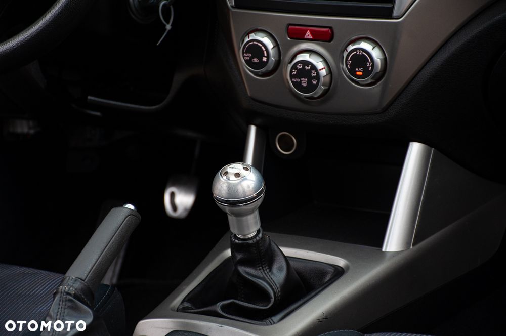 Subaru Forester 2.0X Exclusive - 22