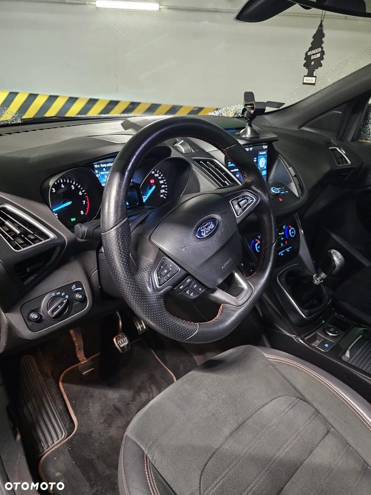Ford Kuga 1.5 EcoBoost FWD Titanium ASS GPF - 12