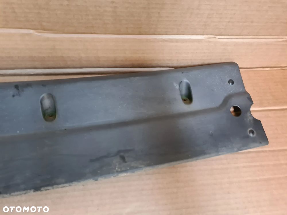 IVECO DAILY 3 99-06 listwa osłona podszybia szyby czołowej mechanizmu wycieraczek - 4