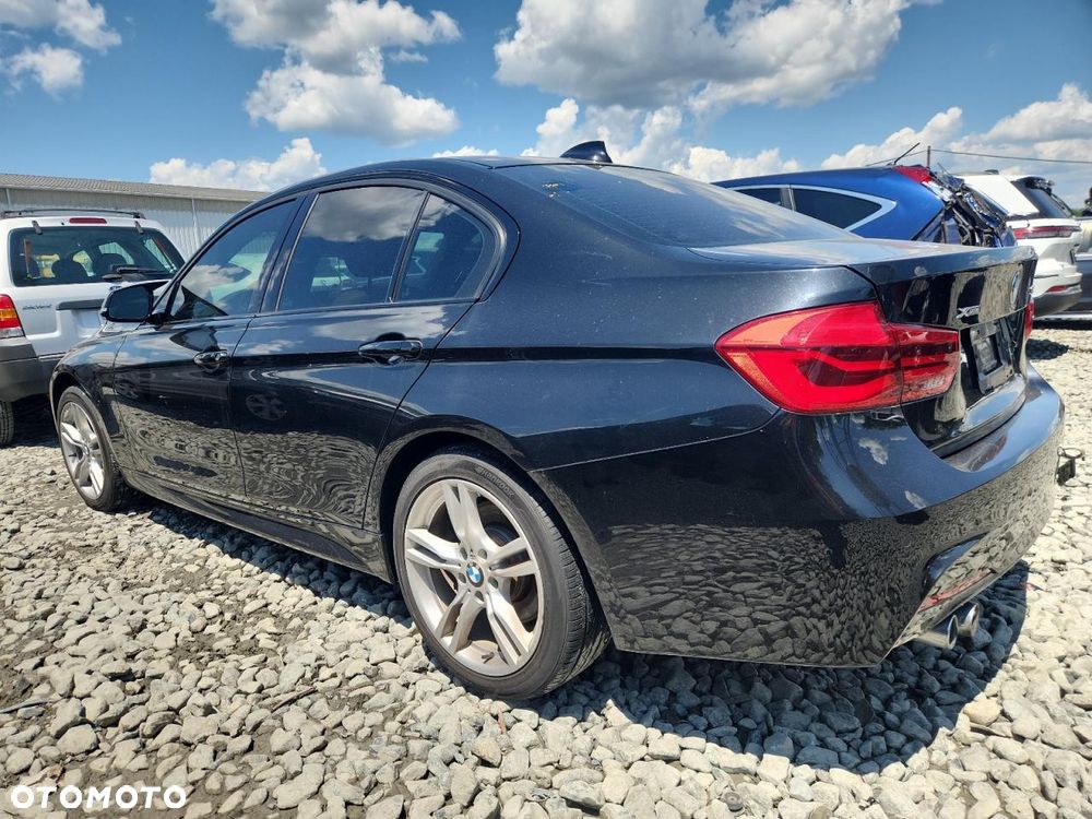 BMW Seria 3 330i xDrive Edition M Sport Shadow - 2