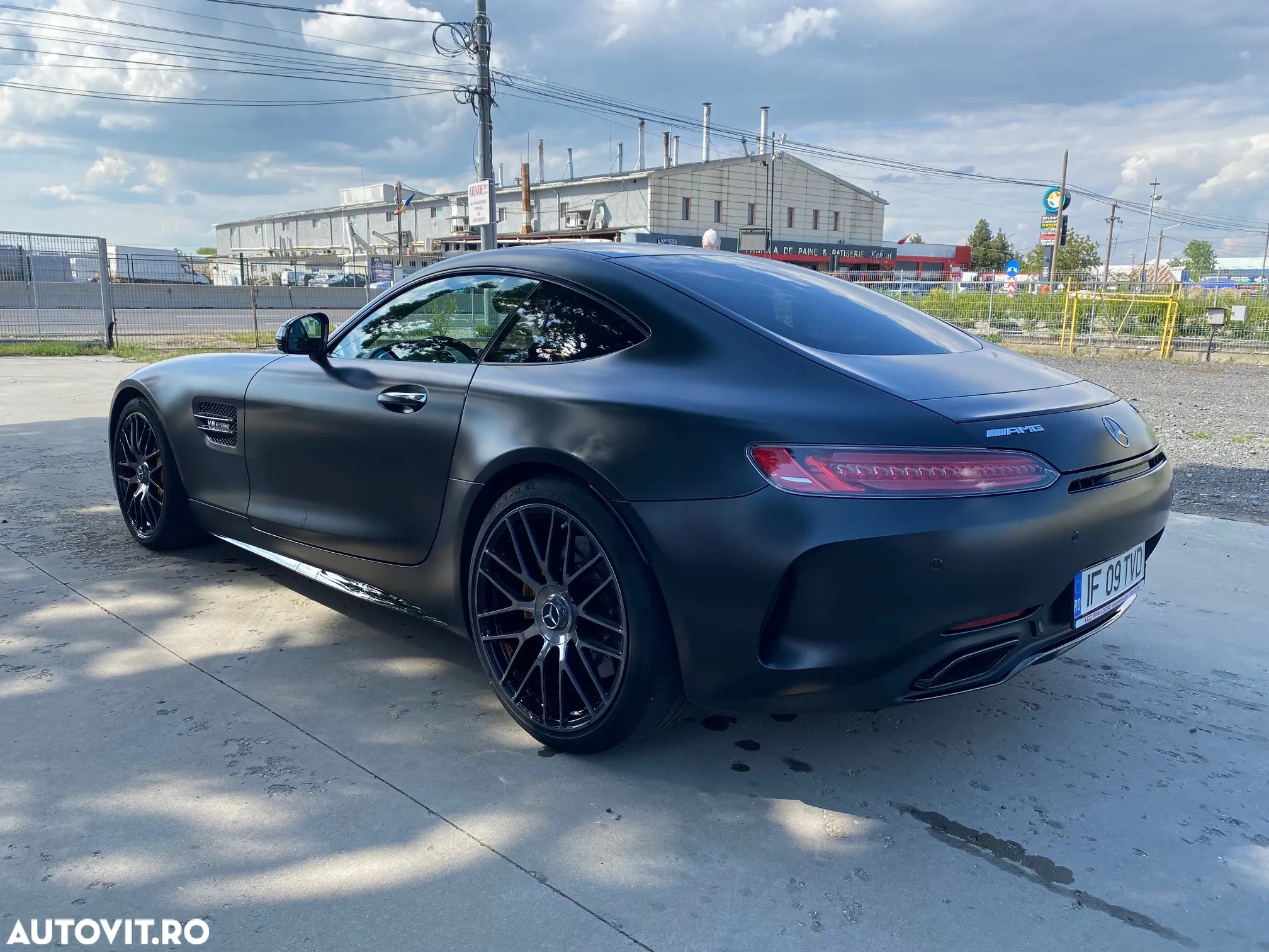 Mercedes-Benz AMG - 5