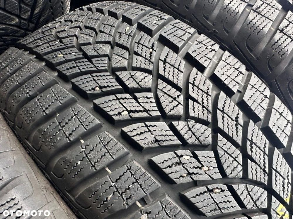 215/55r17 Goodyear UltraGrip_7,8mm_4szt_(51) - 6