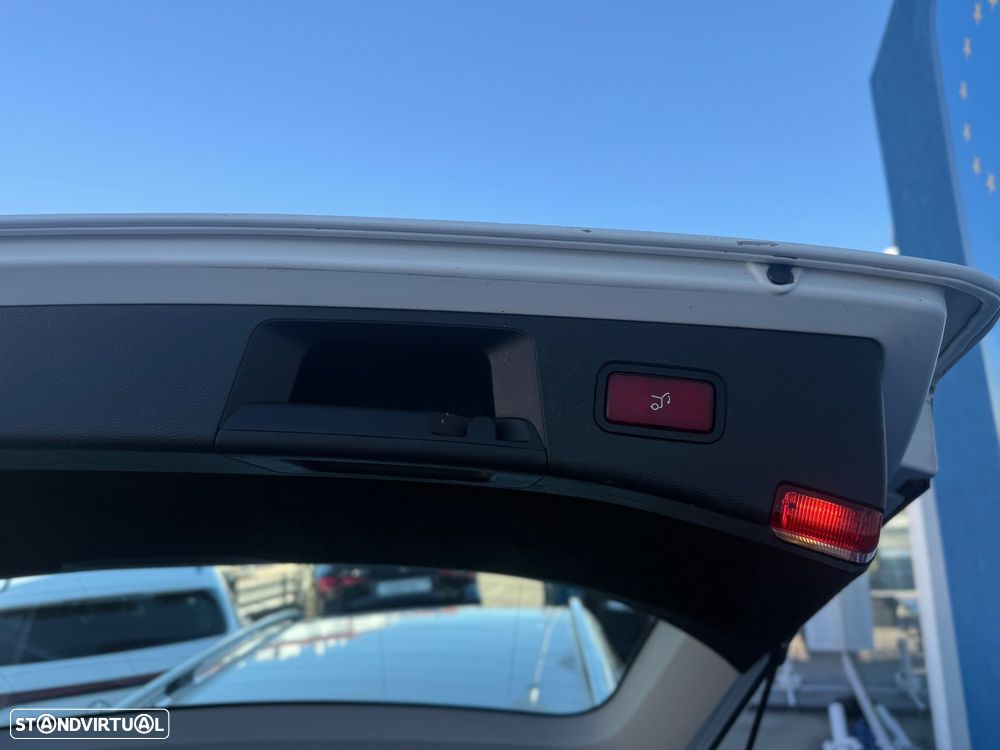 Mercedes-Benz E 220 CDI 7G-TRONIC Elegance - 16