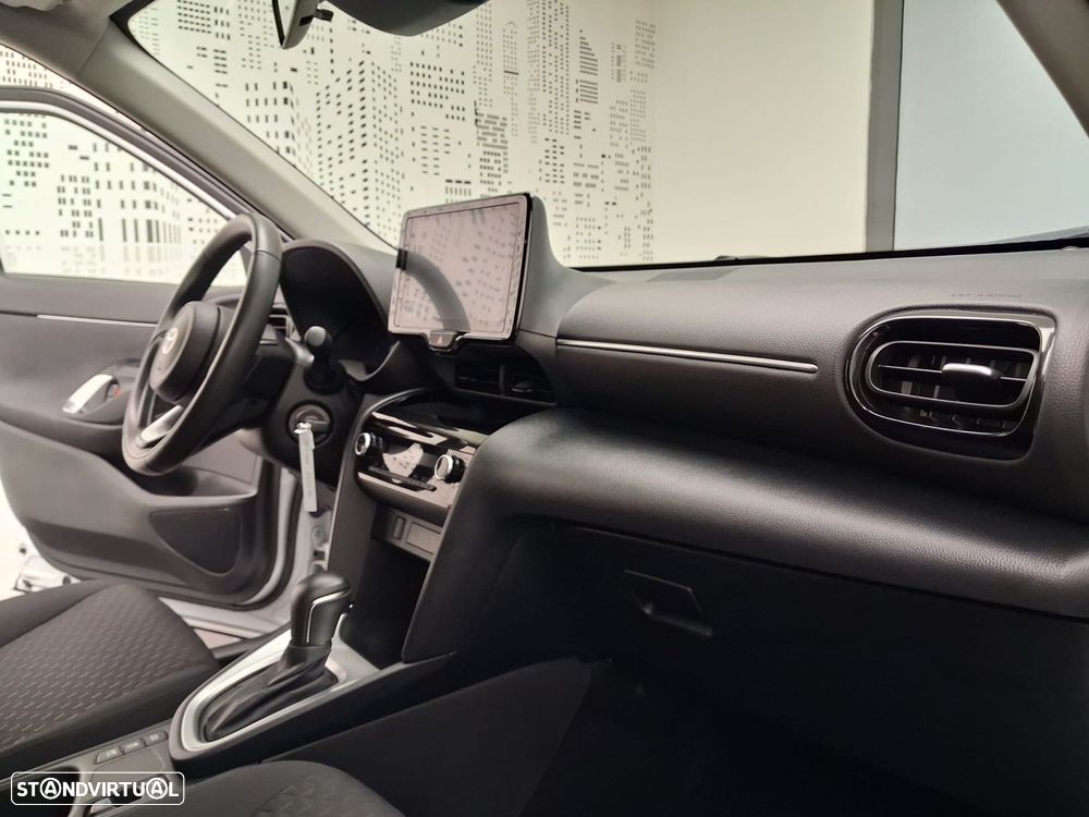 Toyota Yaris Cross 1.5 HDF Comfort Plus - 25