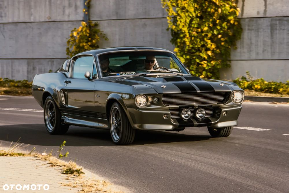 Ford Mustang - 2