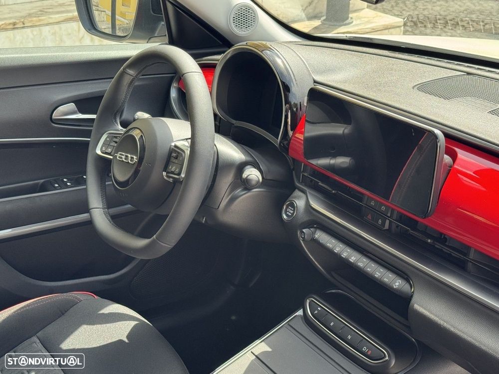 Fiat 600e 54 kWh (RED) - 10