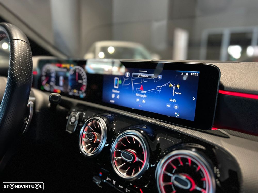 Mercedes-Benz A 250 e AMG Line - 43