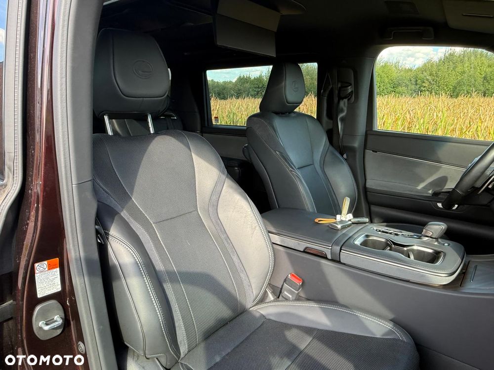 Lexus LM 350h Prestige - 25