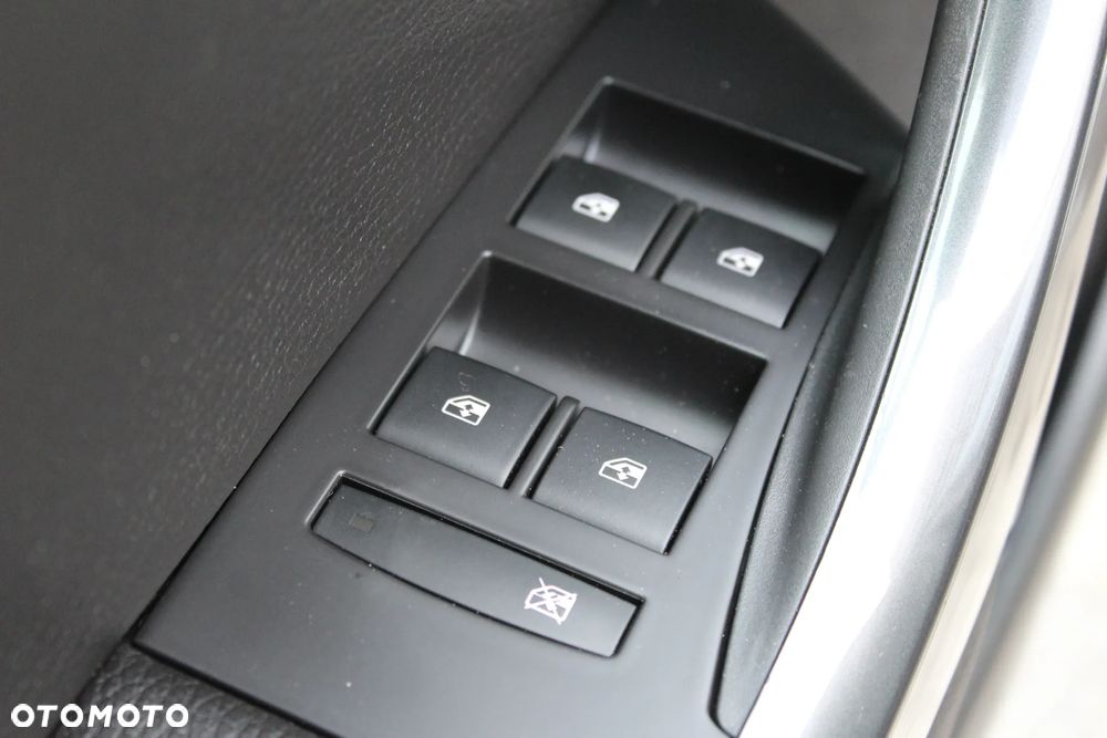 Opel Astra 1.4 T Cosmo S&S - 12