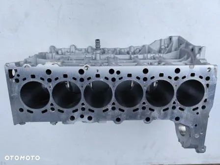 BLOK SILNIKA OBROBIONY _ BMW 3,0D_N57D30A_NOMINAŁ SUPER STAN - 1