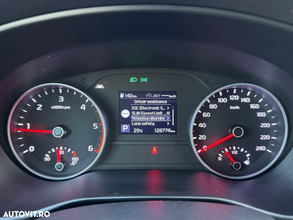 Kia Sportage 1.6 DSL MHEV 7DCT HP 4x2 Business Line - 8