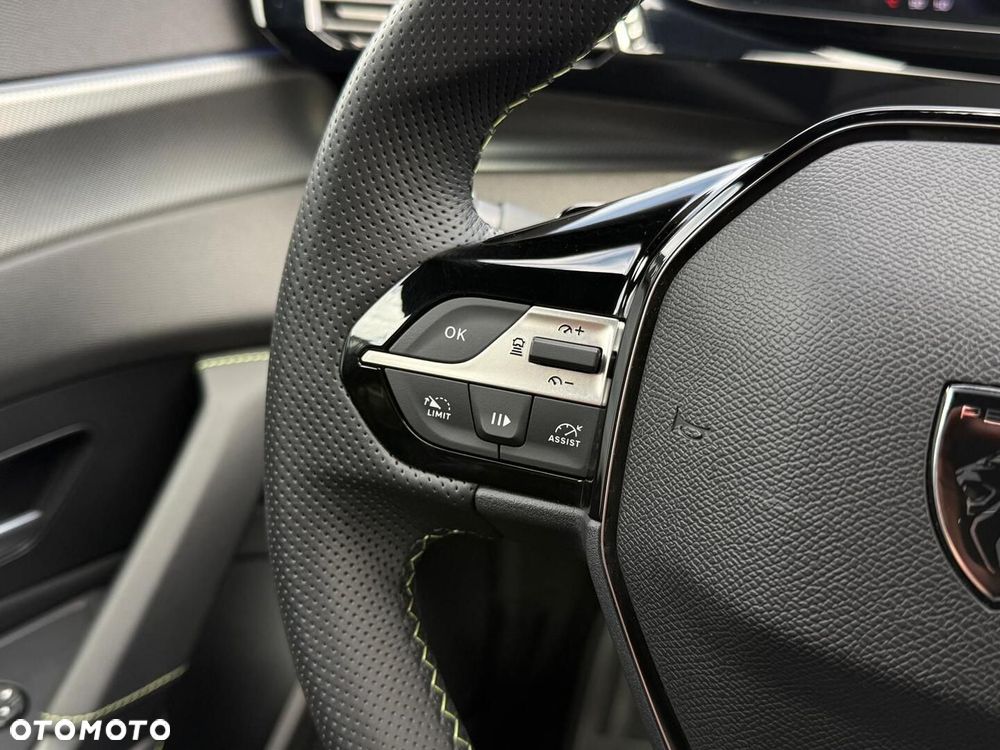 Peugeot 308 - 24