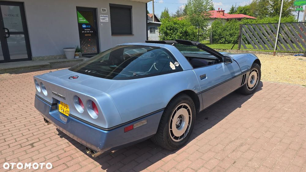 Chevrolet Corvette - 9