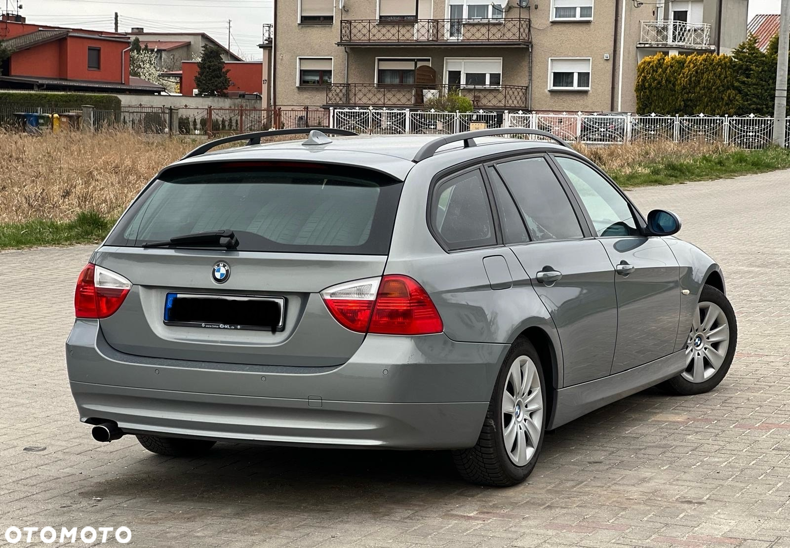 BMW Seria 3 320i Touring - 3