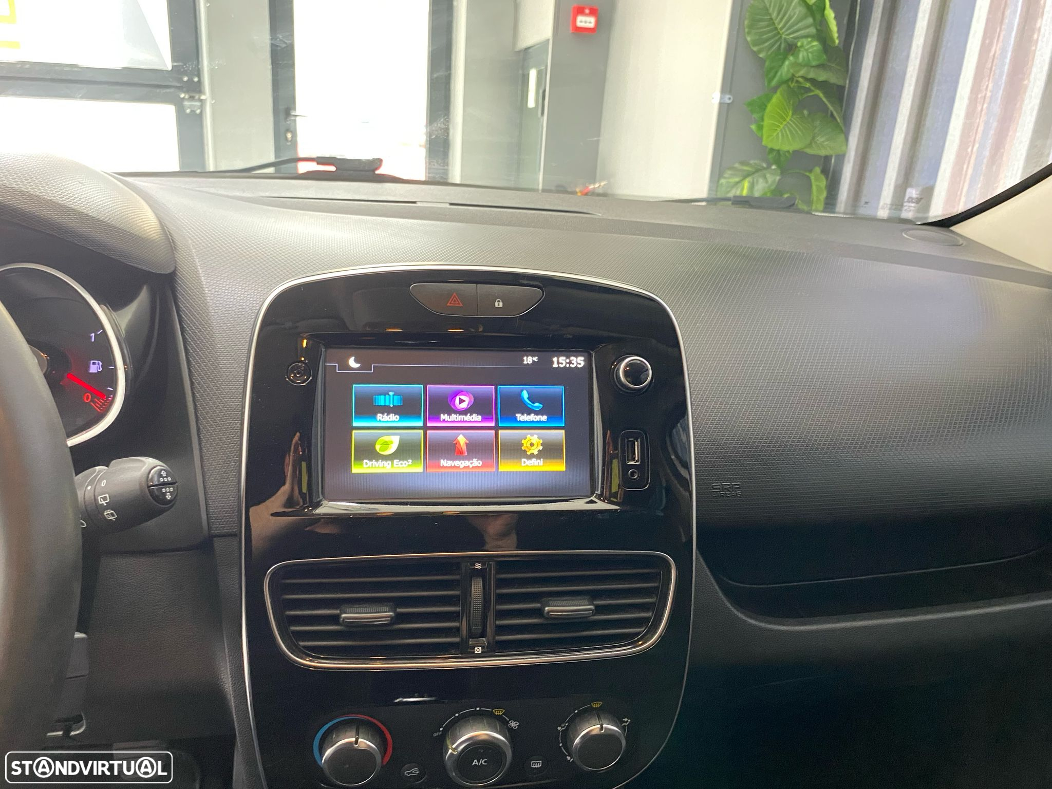 Renault Clio 1.5 dCi Limited - 13