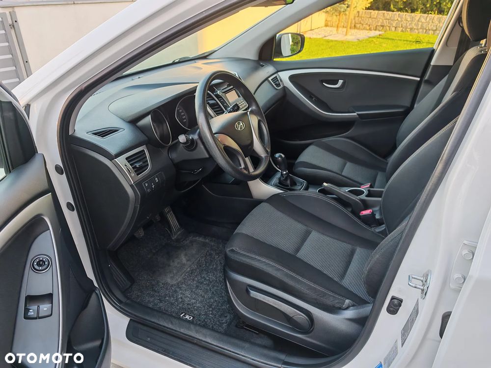 Hyundai i30 1.6 CRDI Trend - 16
