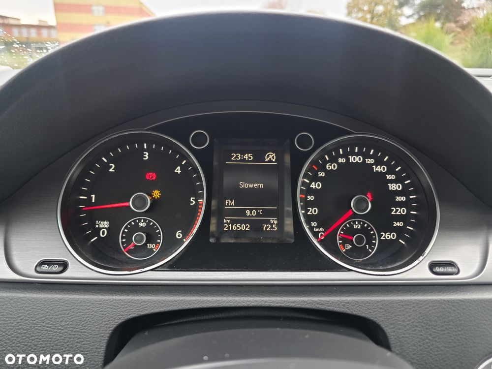 Volkswagen Passat - 26