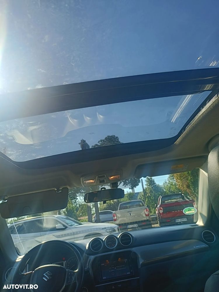 Suzuki Vitara 1.6 DDIS 4X4 Luxus - 11