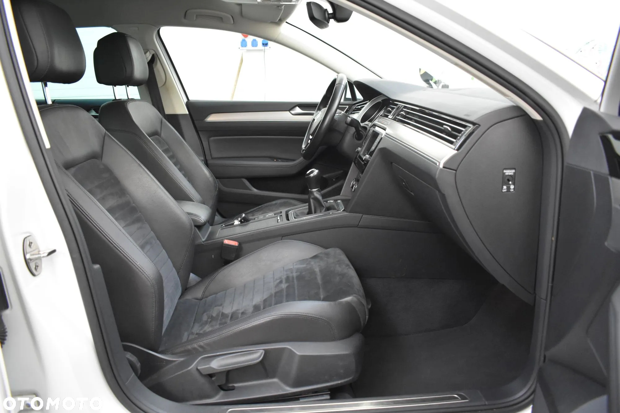 Volkswagen Passat 1.4 TSI BMT ACT Highline - 22
