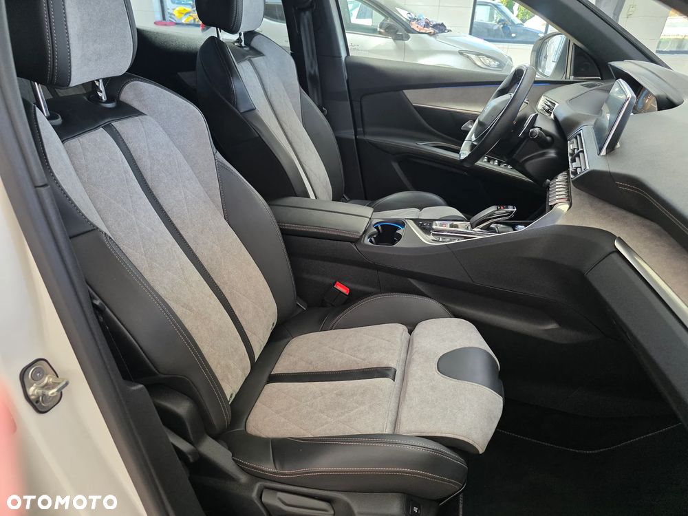Peugeot 3008 1.6 PureTech Hybrid4 PHEV GT S&S EAT8 - 22