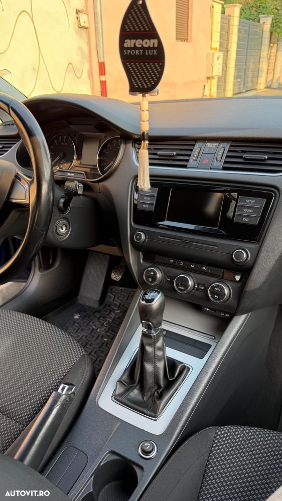 Skoda Octavia 1.6 TDI Ambition - 18