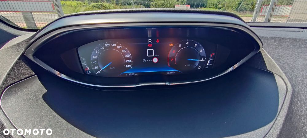 Peugeot 5008 1.6 PureTech GT Line S&S EAT8 - 29