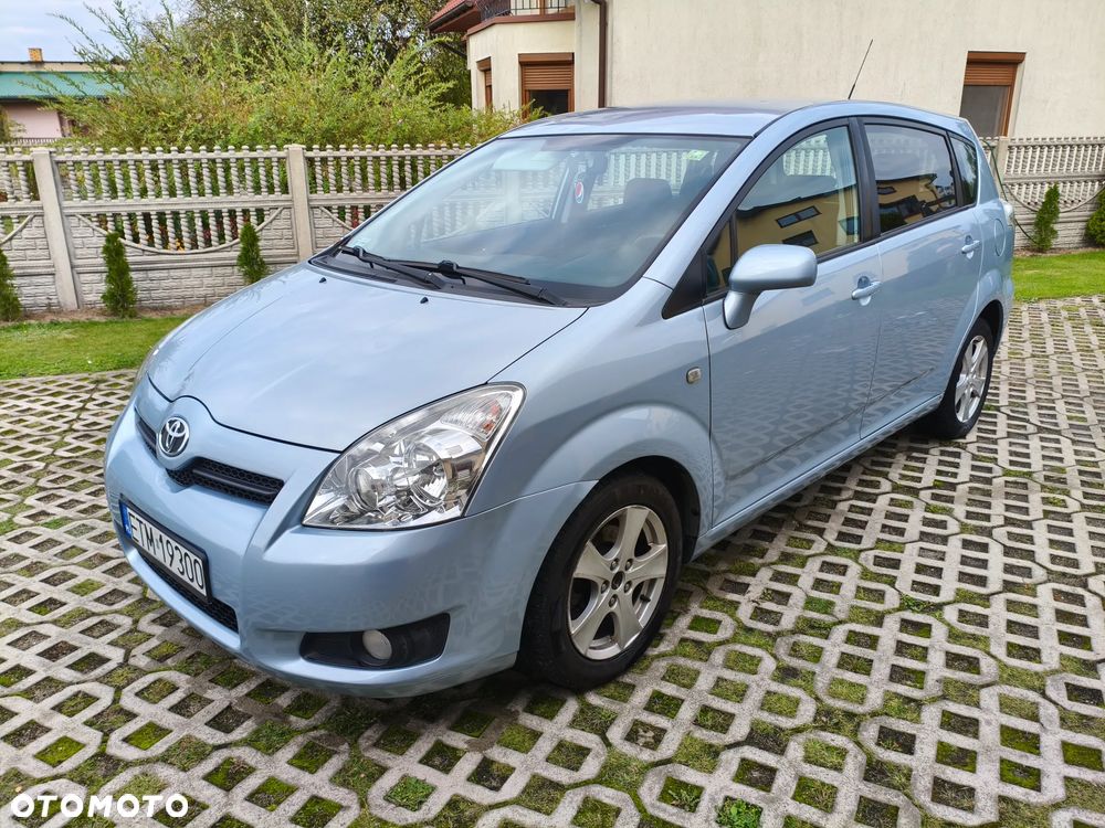 Toyota Corolla Verso 1.6 Premium - 1