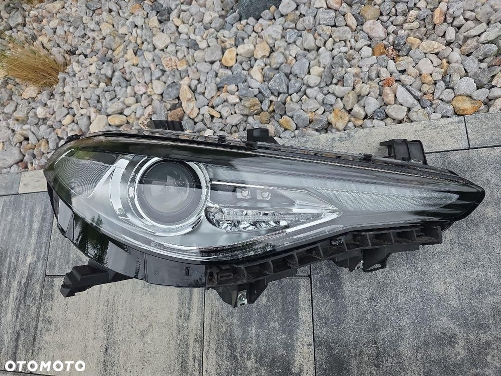 ALFA ROMEO GIULIA Lampa prawa przód Kompletna Bi-Xenon Led 50557244 - 7