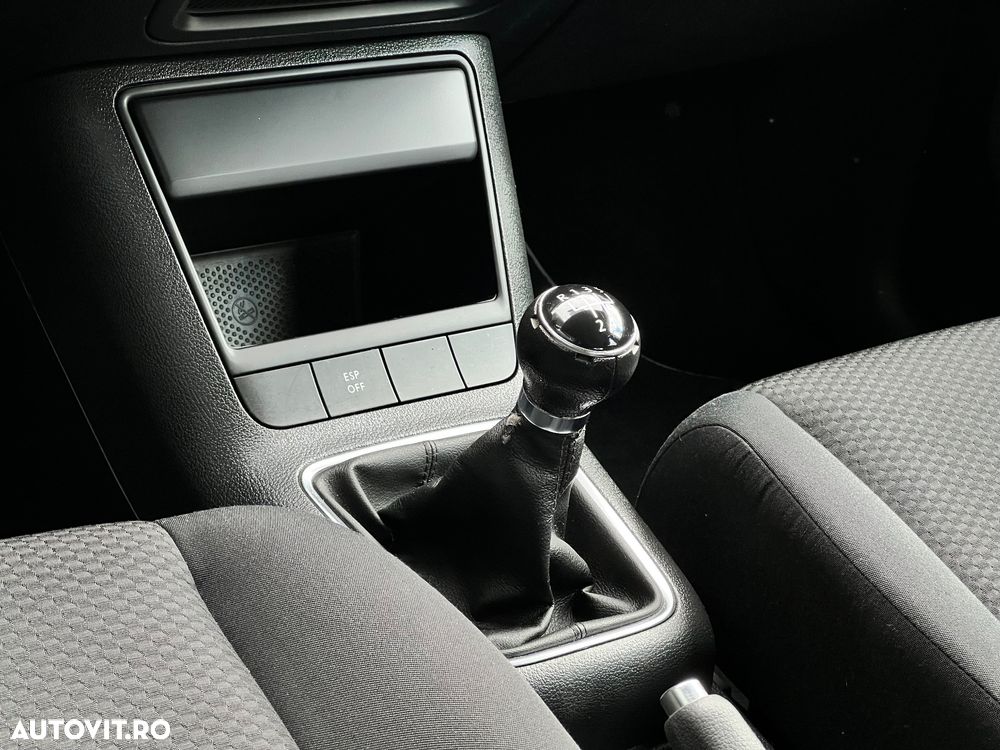 Volkswagen Golf Plus 1.6 Comfortline - 15