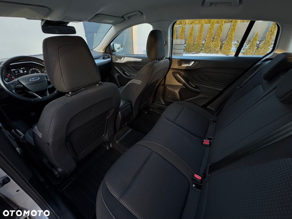 Ford Focus SW 1.5 TDCi Trend - 32